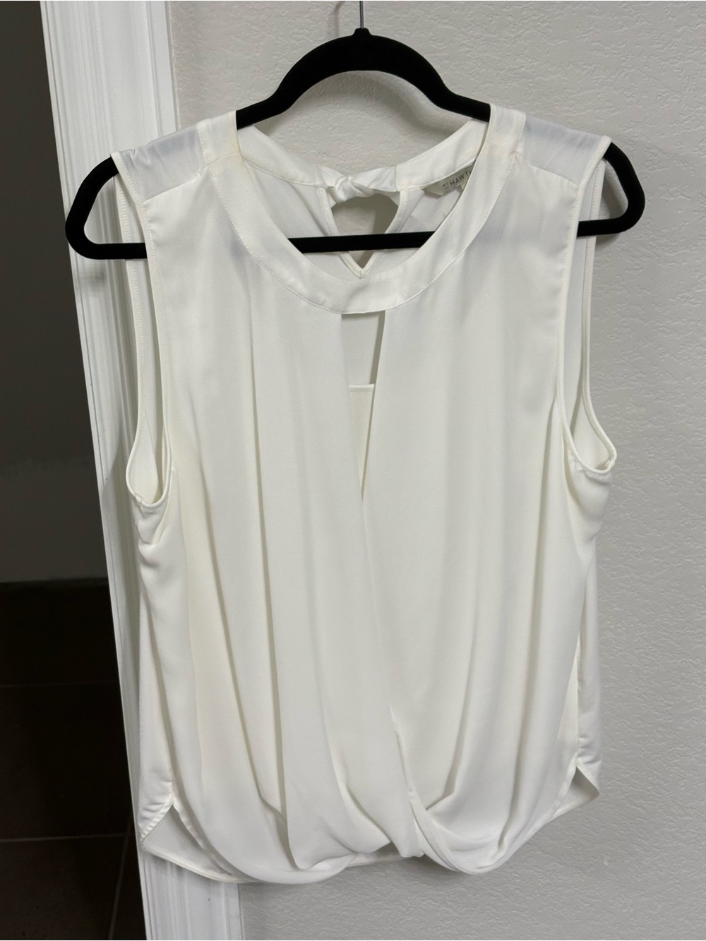 41 Hawthorn Ivory Sleeveless Draped Front Camisole